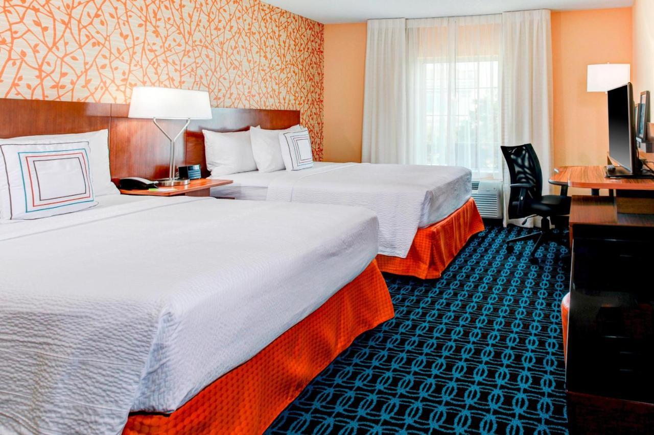 Fairfield Inn & Suites By Marriott Cape Cod Hyannis Exterior photo