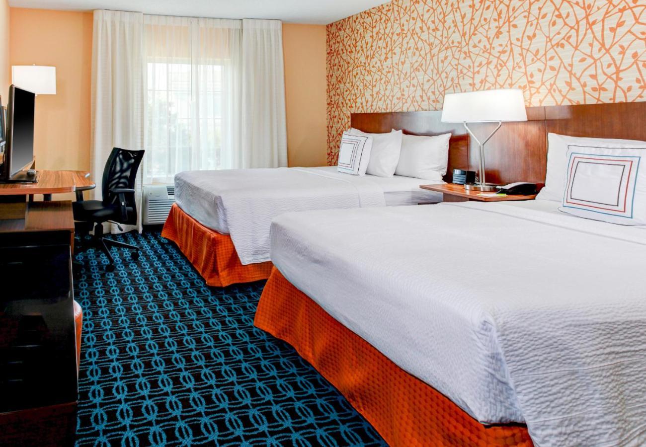 Fairfield Inn & Suites By Marriott Cape Cod Hyannis Exterior photo